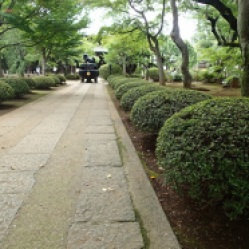 Main entrance path to Togoku Temple